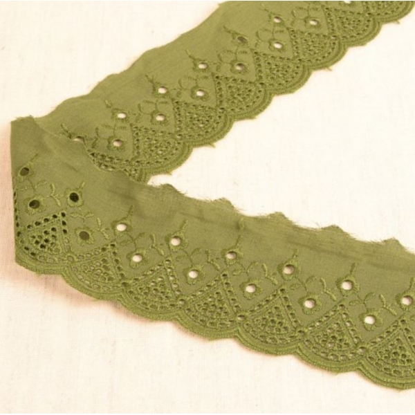 Broderie anglaise vert kaki