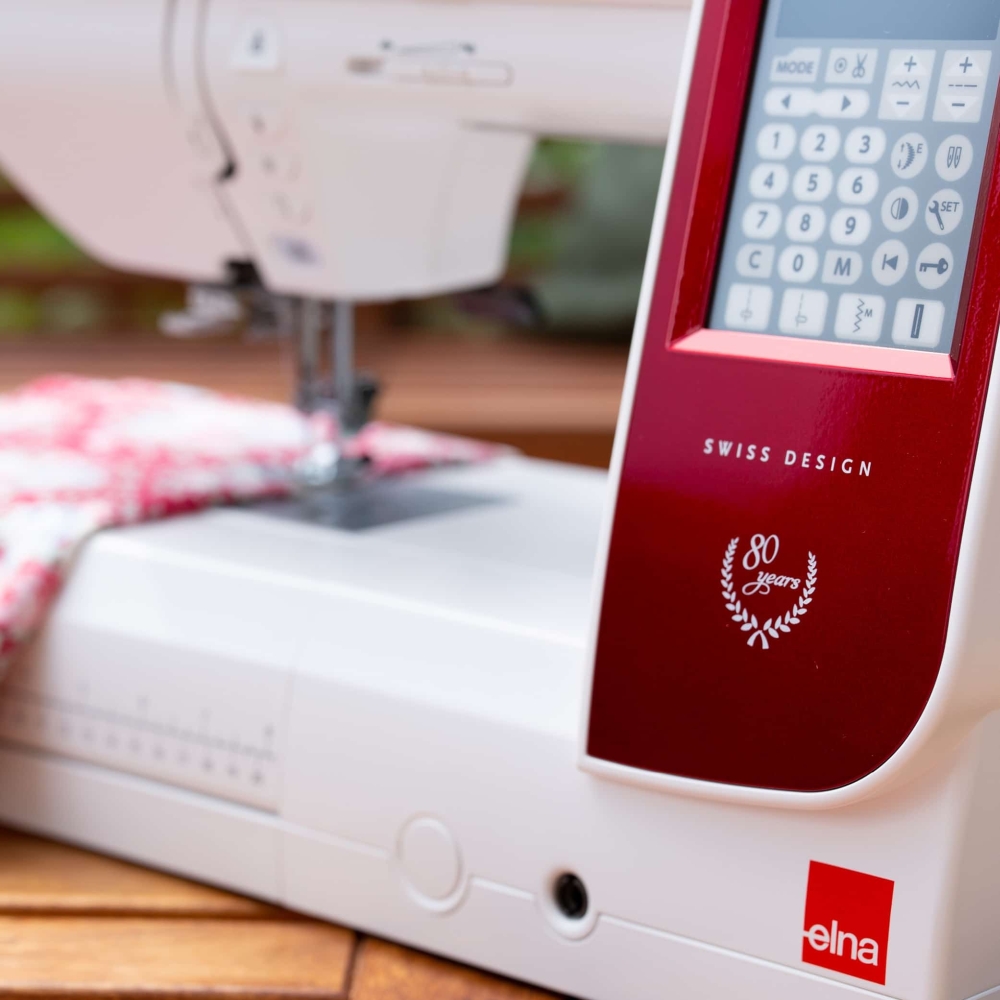 Elna eXcellence 680+.