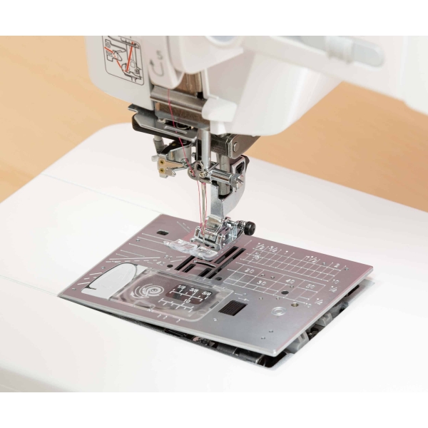 Elna eXcellence 790PRO NOUVEAU modèle